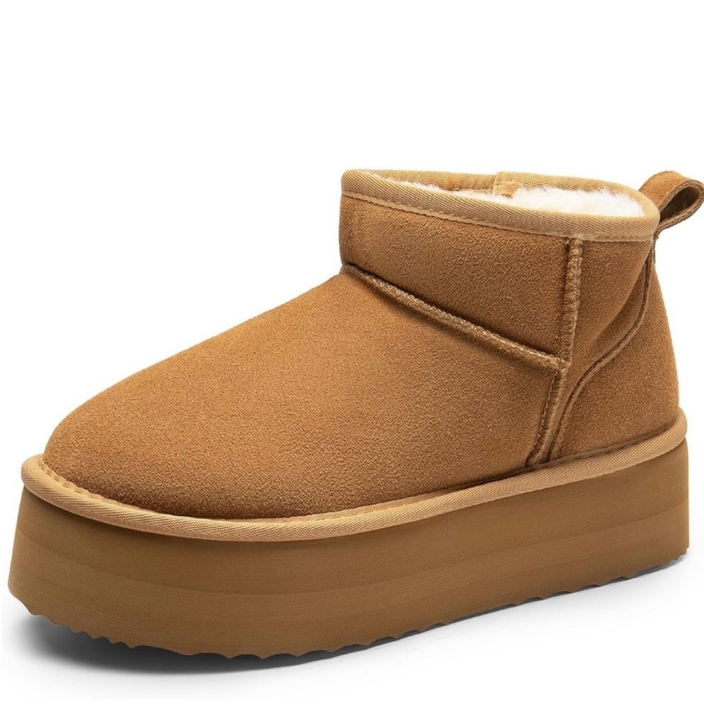 Cushionare slip on booties size 8, new with tags
